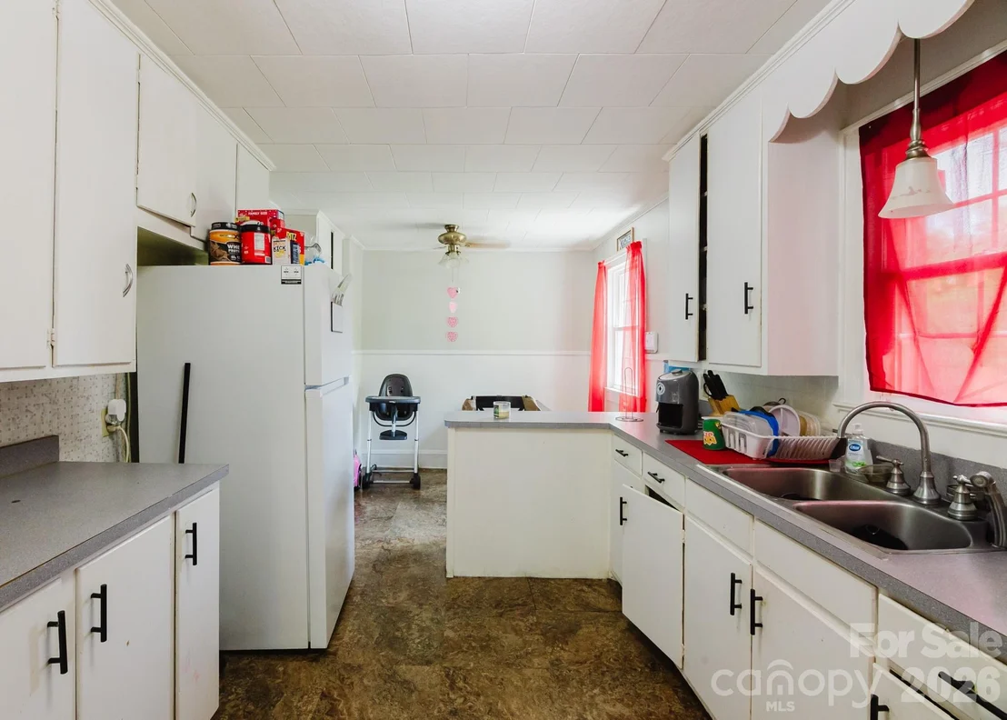 Photo of 303 Myrtle Avenue