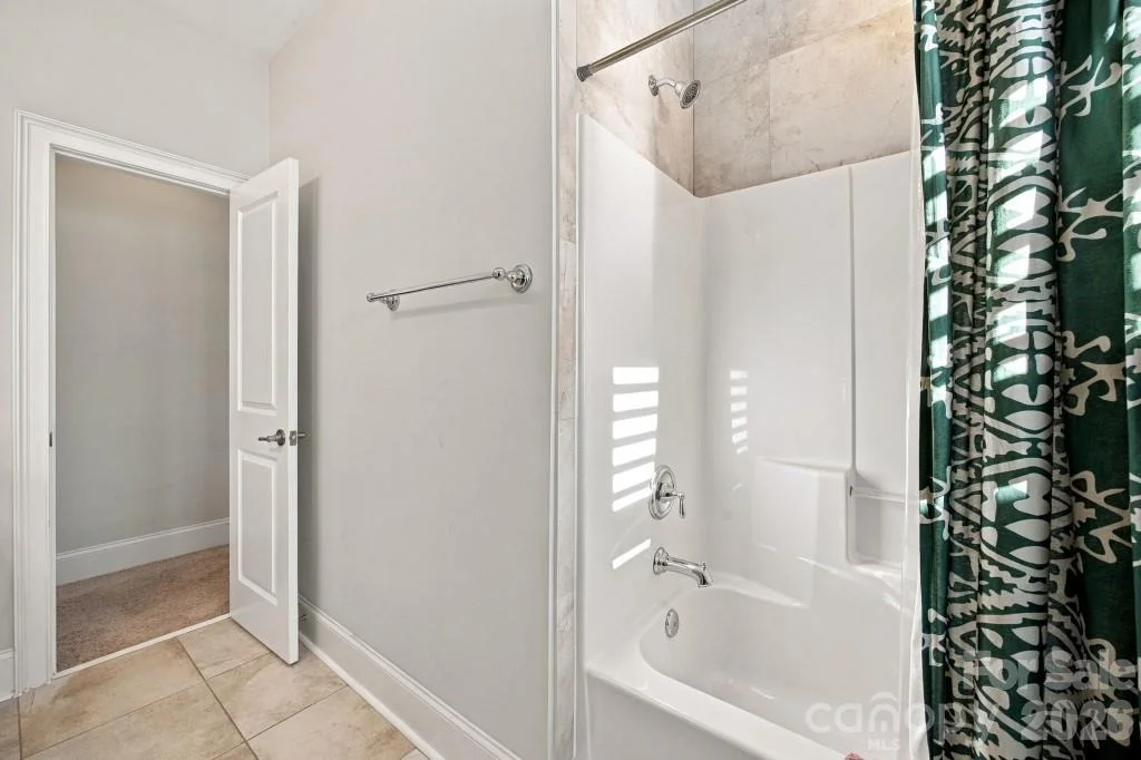 Photo of 720 Loretto Lane