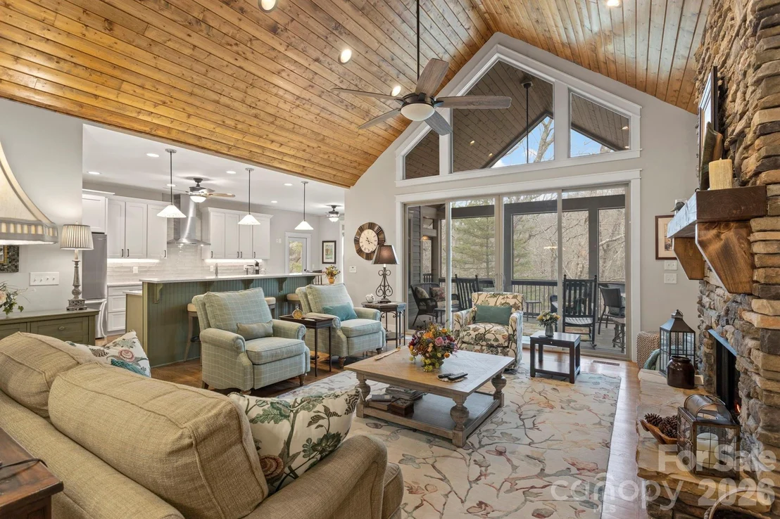 Photo of 719 Overlook Drive