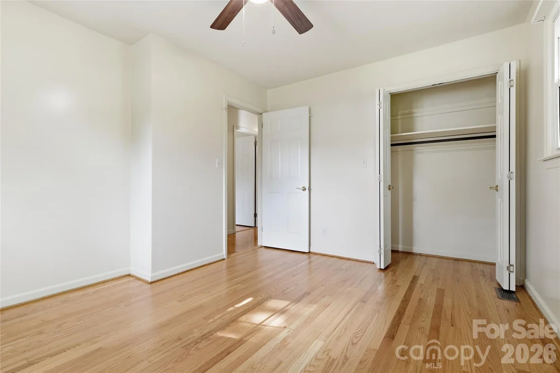 Photo of 123 Castleton Lane