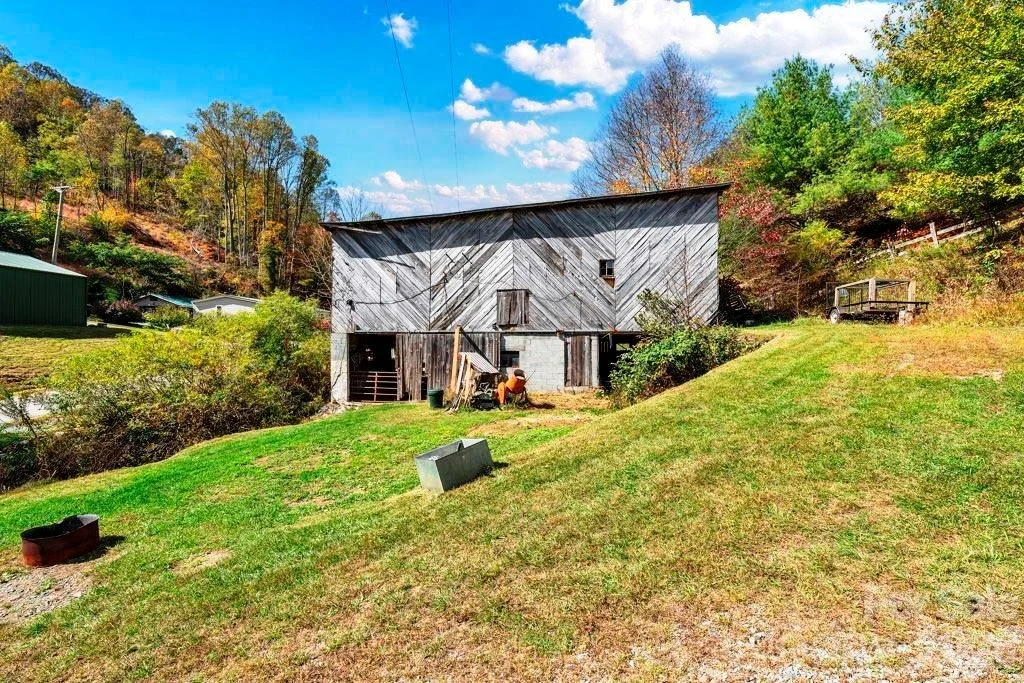 Photo of 1068 Laurel Branch Road