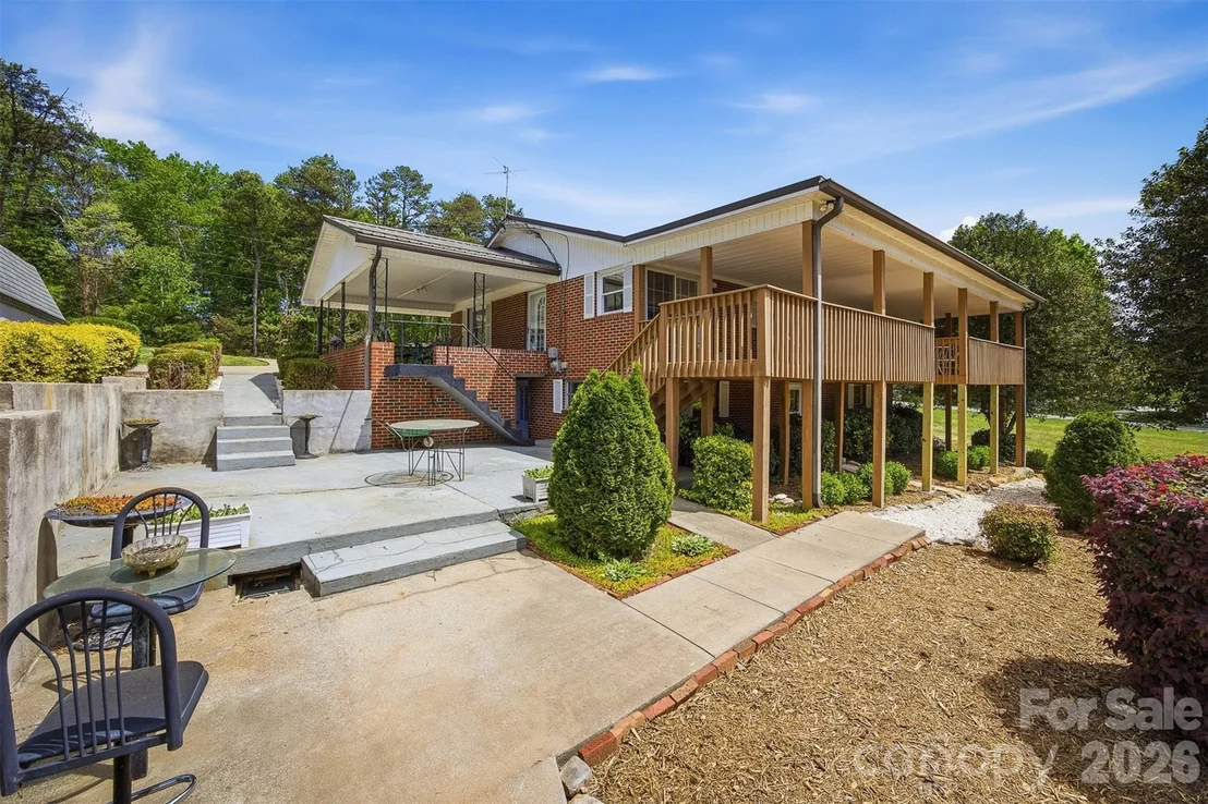Photo of 101 Regina Drive