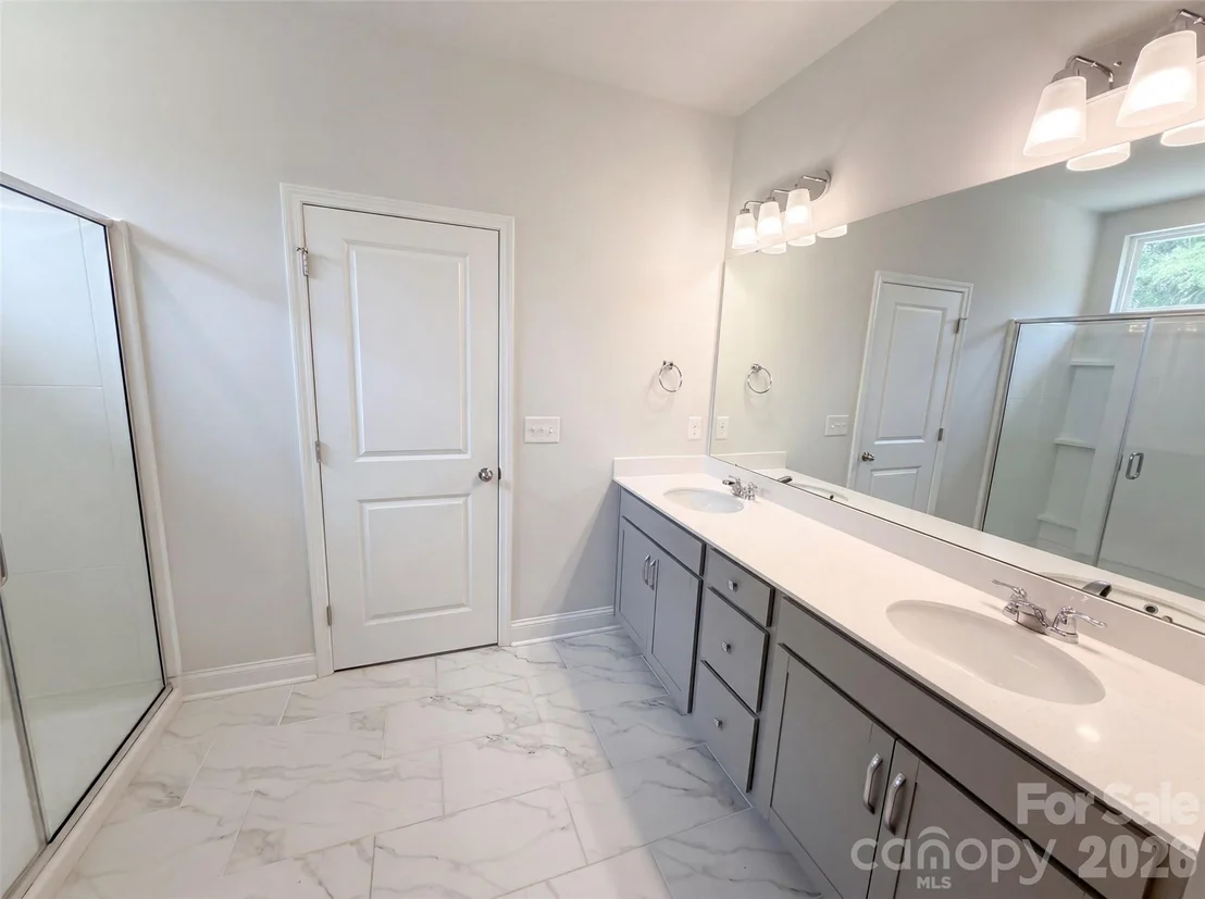 Photo of 1217 Black Walnut Street