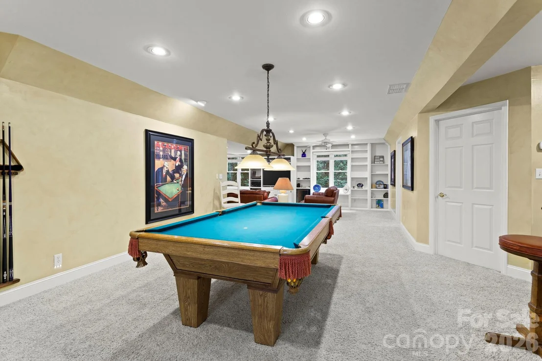 Photo of 324 Kenmure Drive