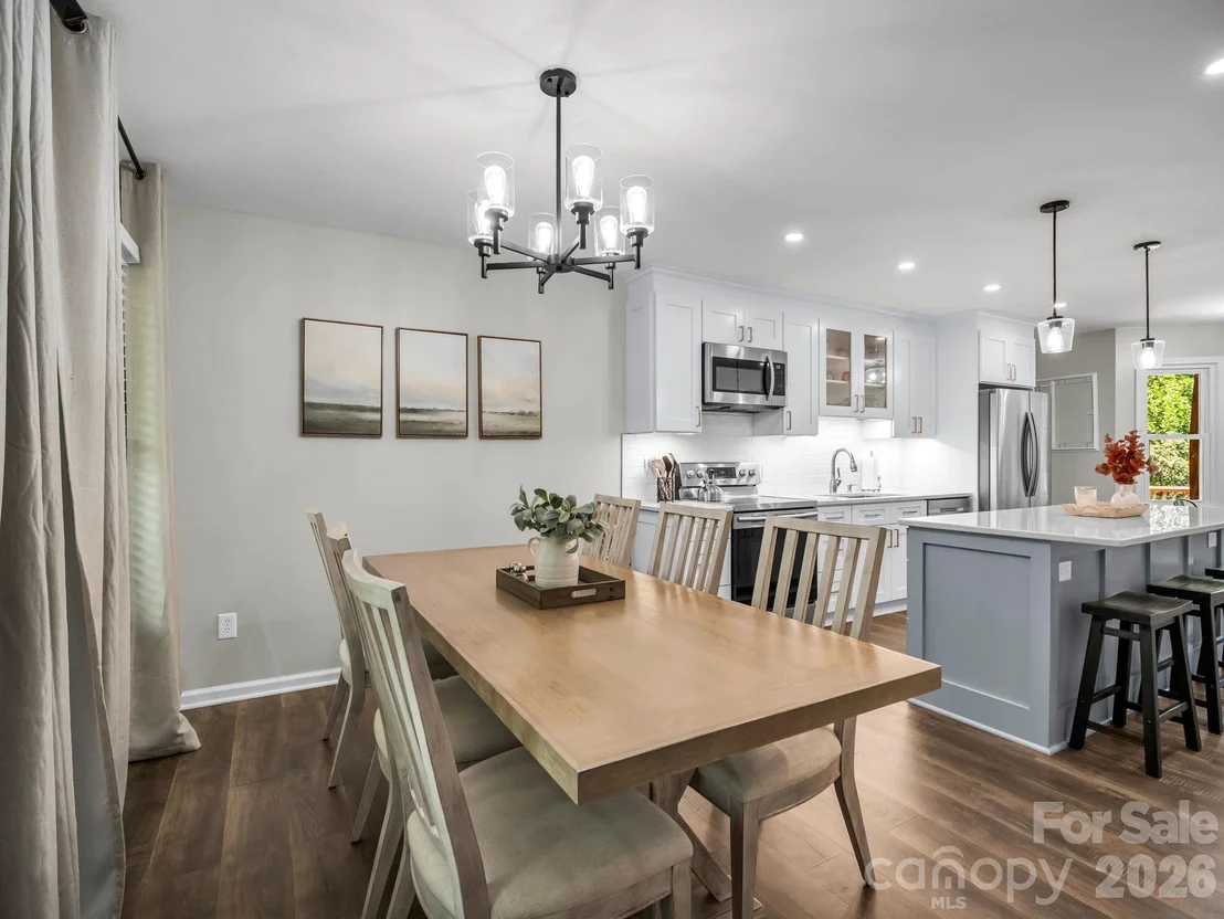Photo of 215 Hillcrest Drive