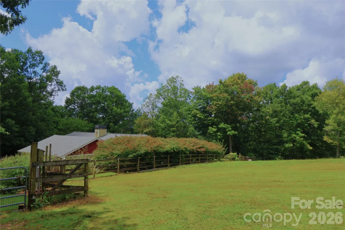 Photo of 141 Owl Haven Lane