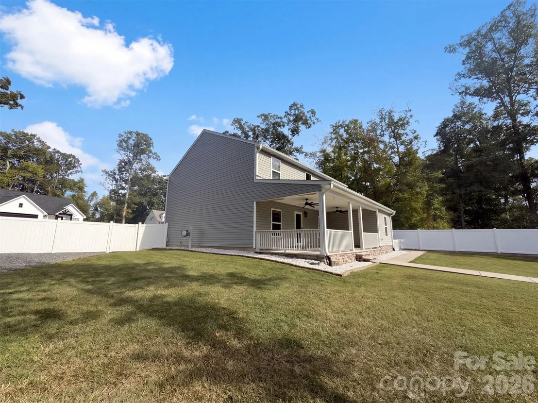 Photo of 838 Sorrel Lane