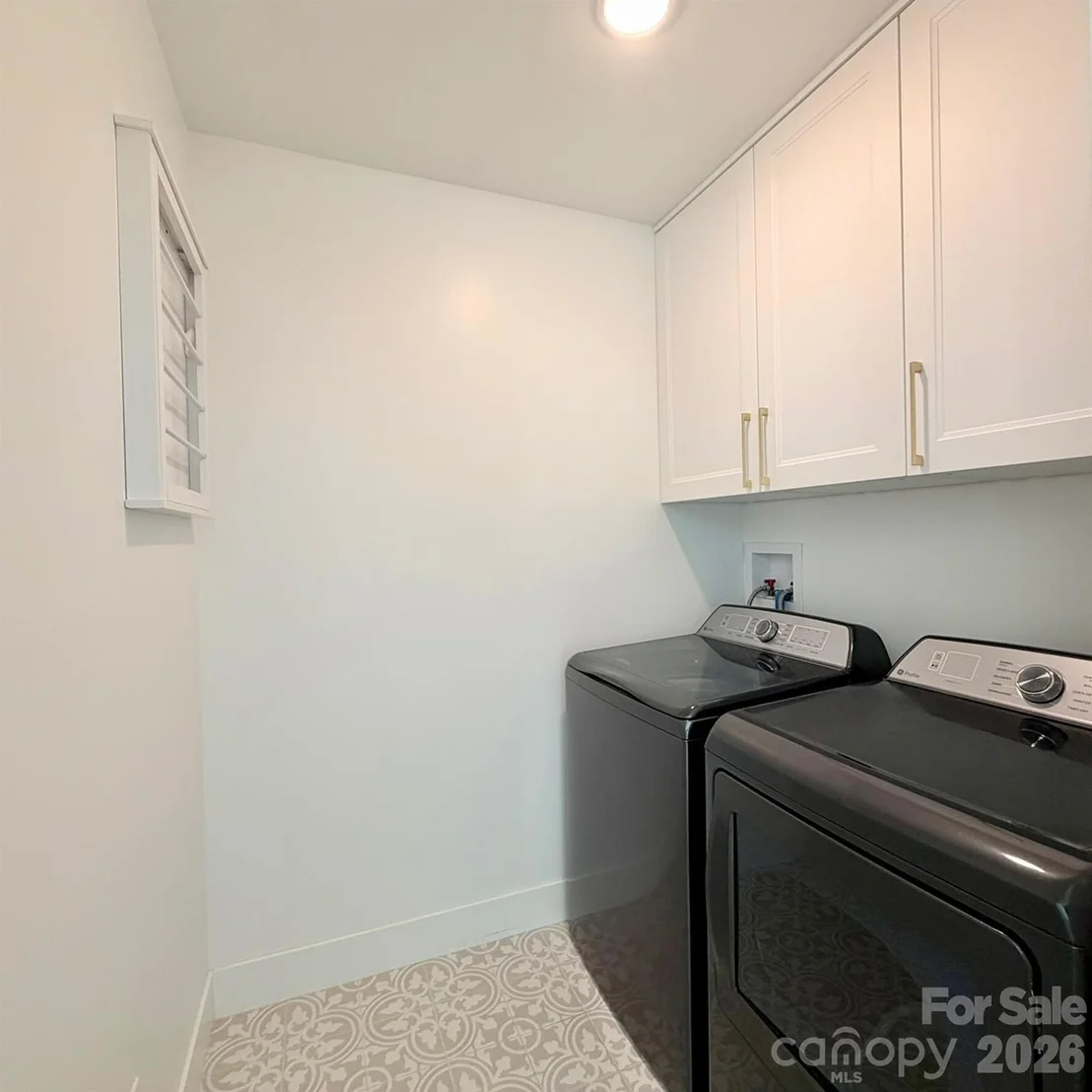 Photo of 70 Knobby Lane