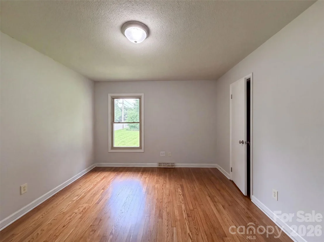Photo of 1951 Taylor Drive