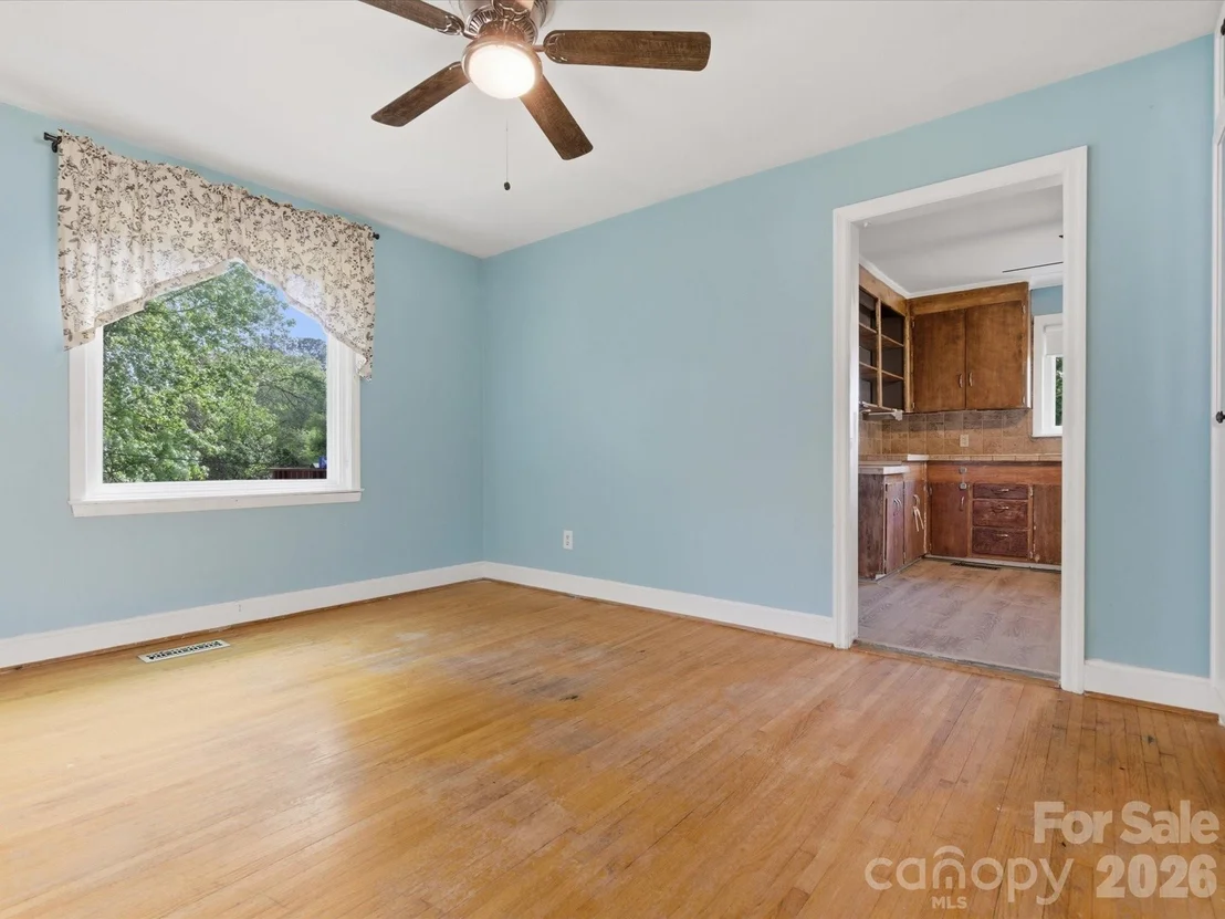 Photo of 620 Normandy Road