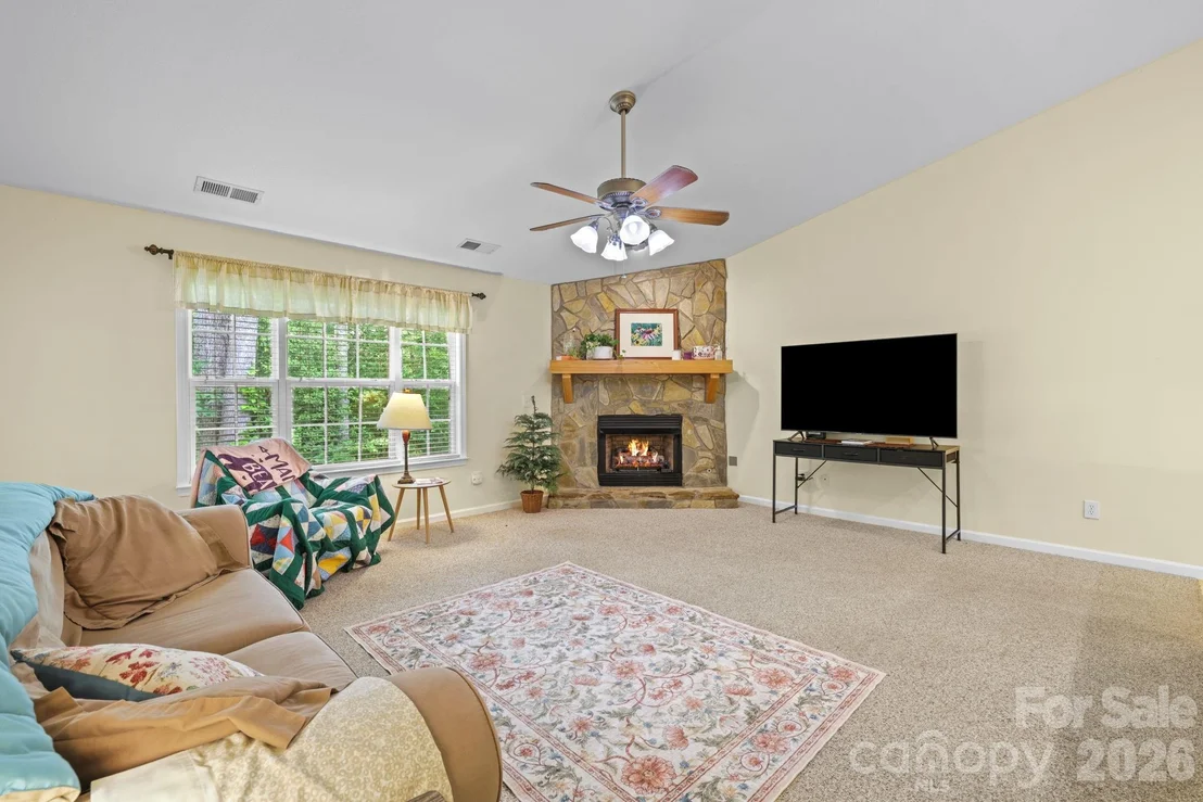 Photo of 17 Coventry Circle E