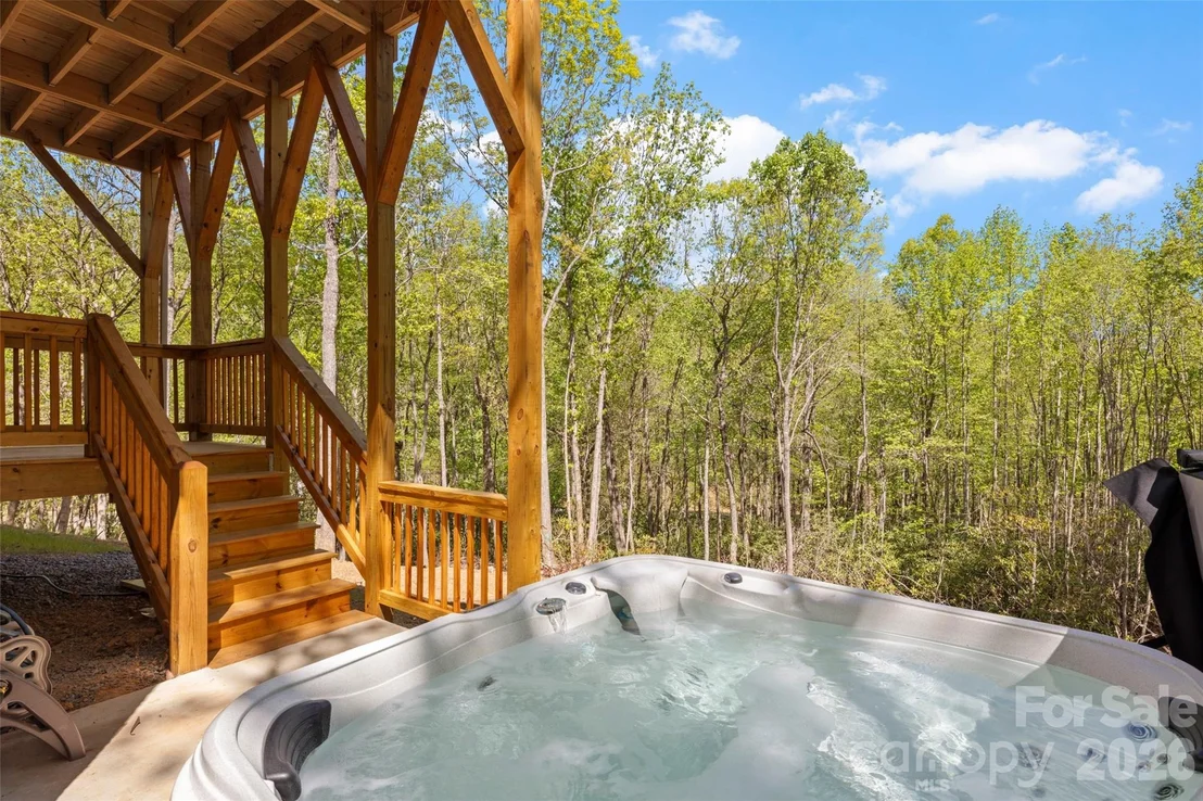 Photo of 233 Arcadia Falls Way