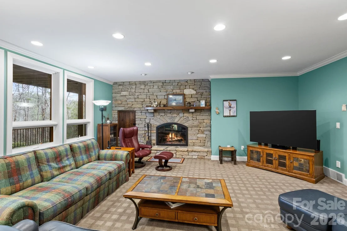 Photo of 175 Overlook Drive