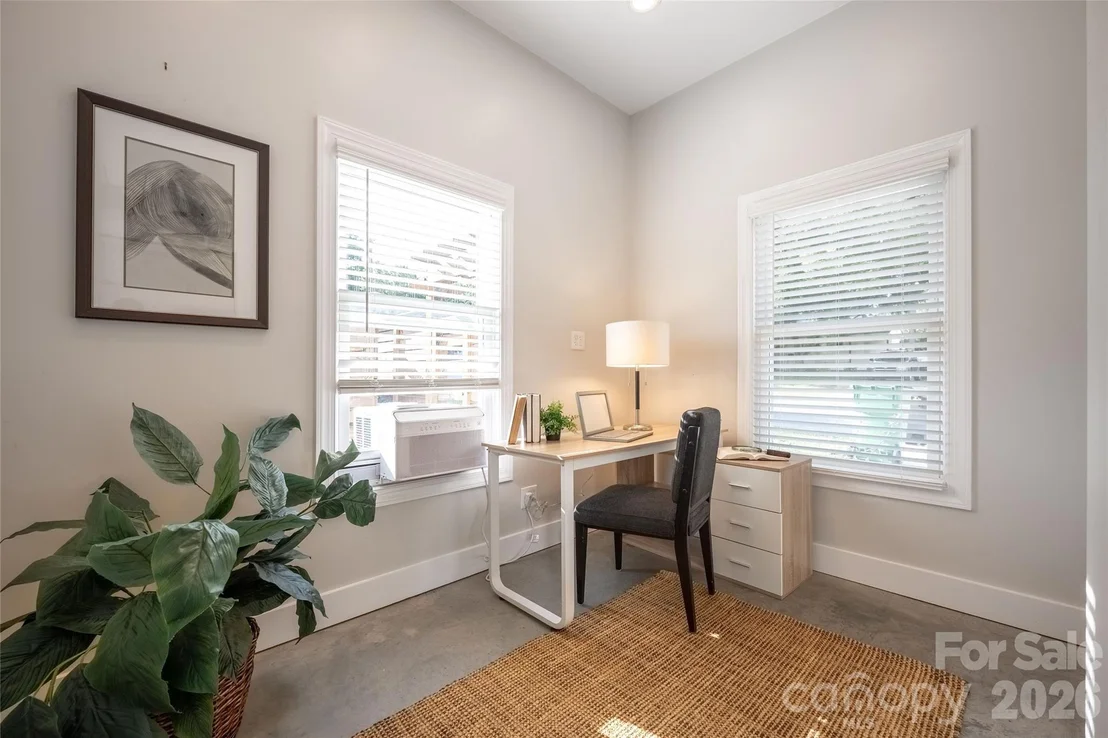 Photo of 4601 General Pershing Drive