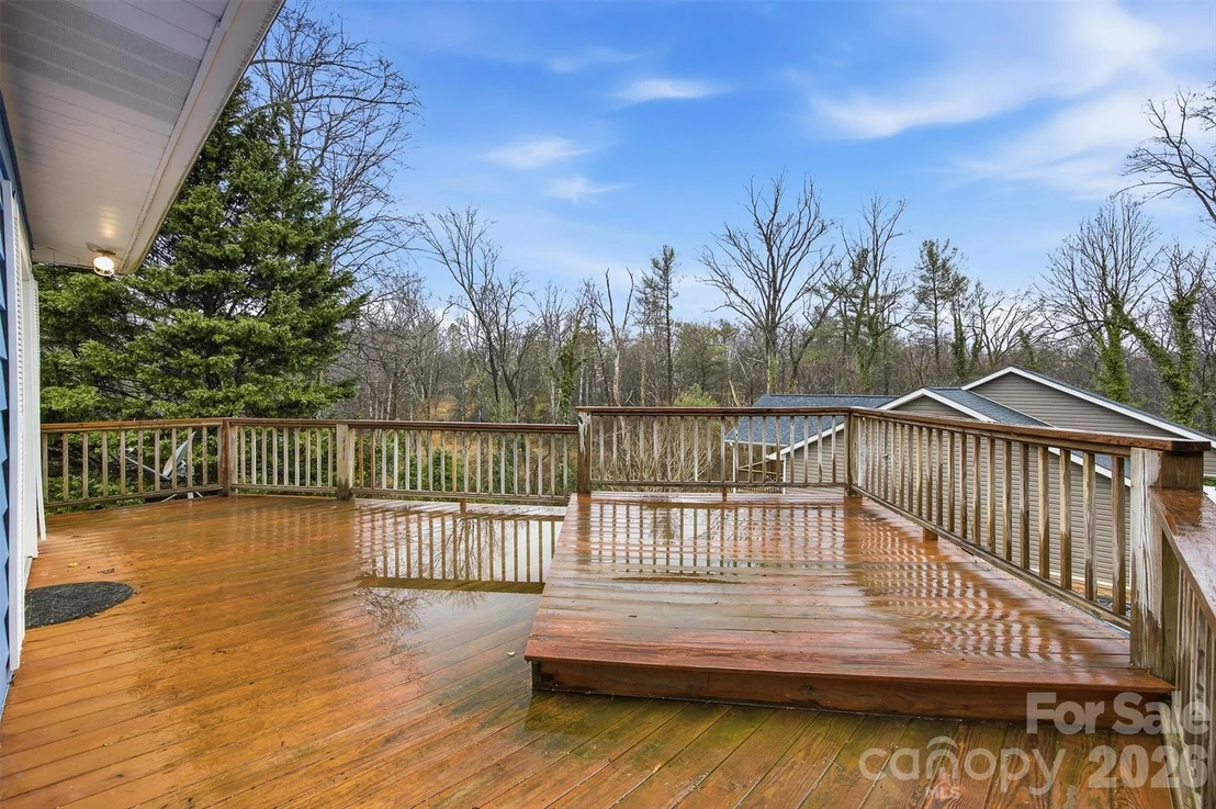 Photo of 44 Forest Avenue