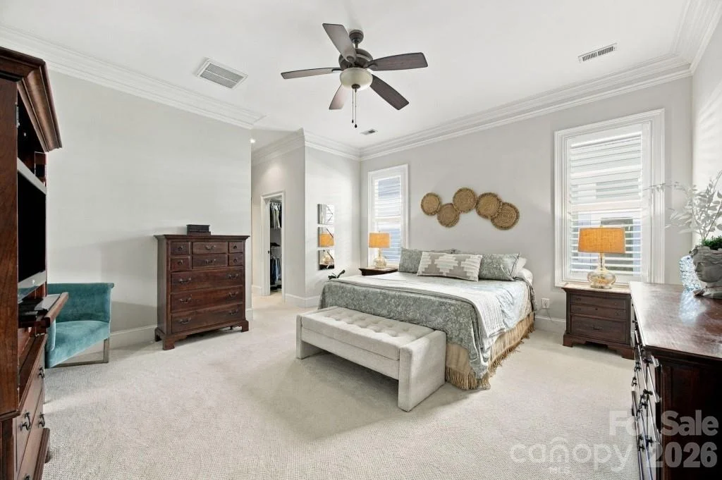 Photo of 720 Loretto Lane