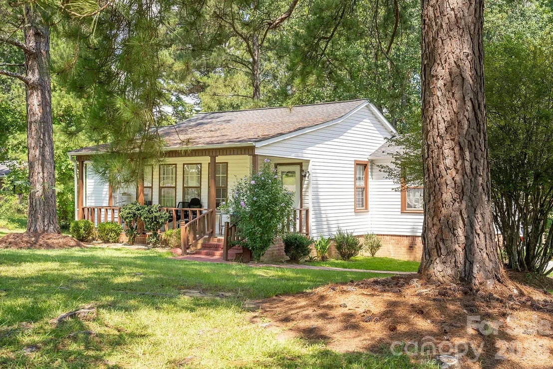 Photo of 1929 John Everall Road