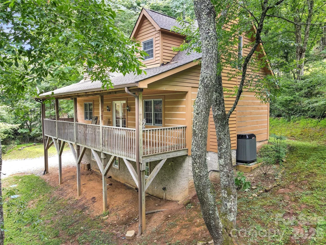 Photo of 219 Red Maple Lane