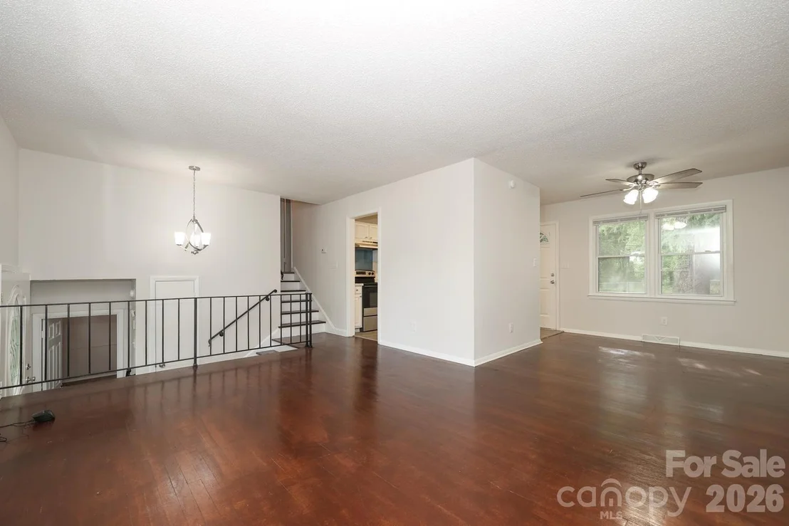 Photo of 5001 Springview Road