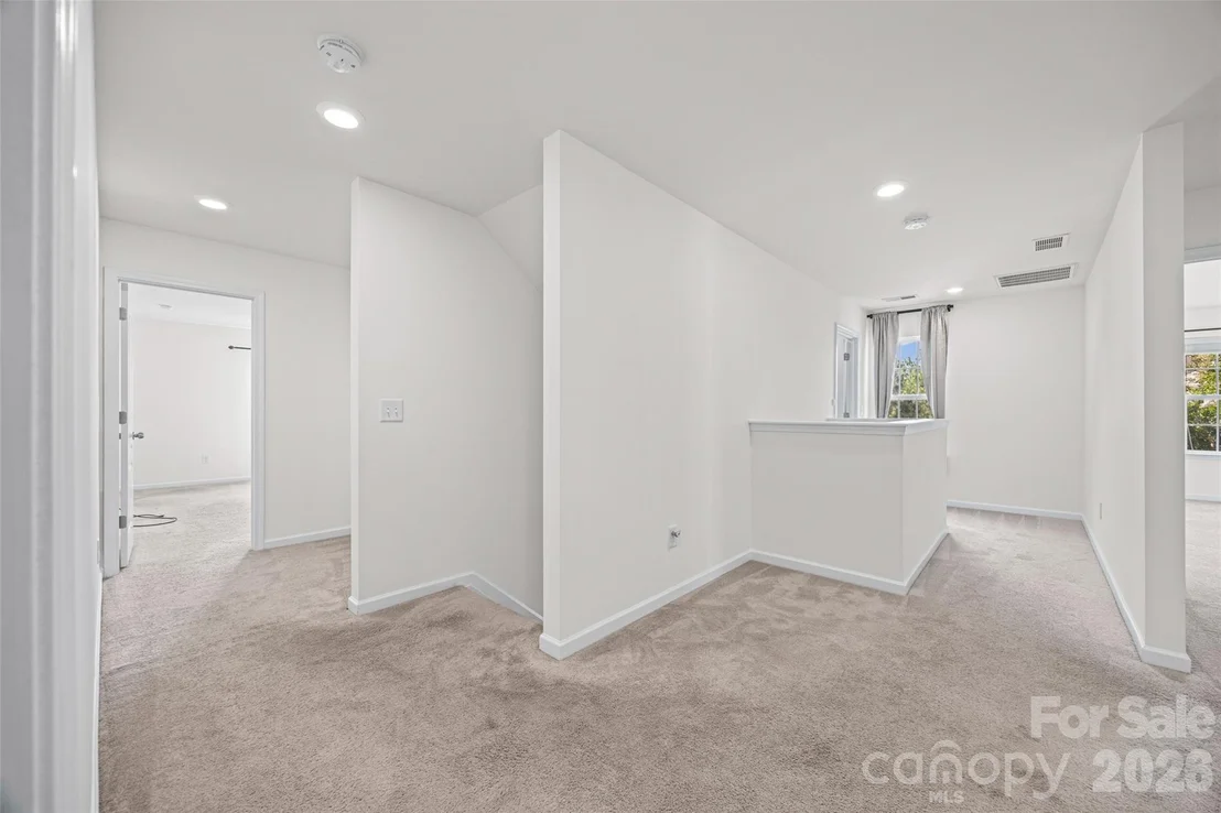 Photo of 406 Livingston Drive