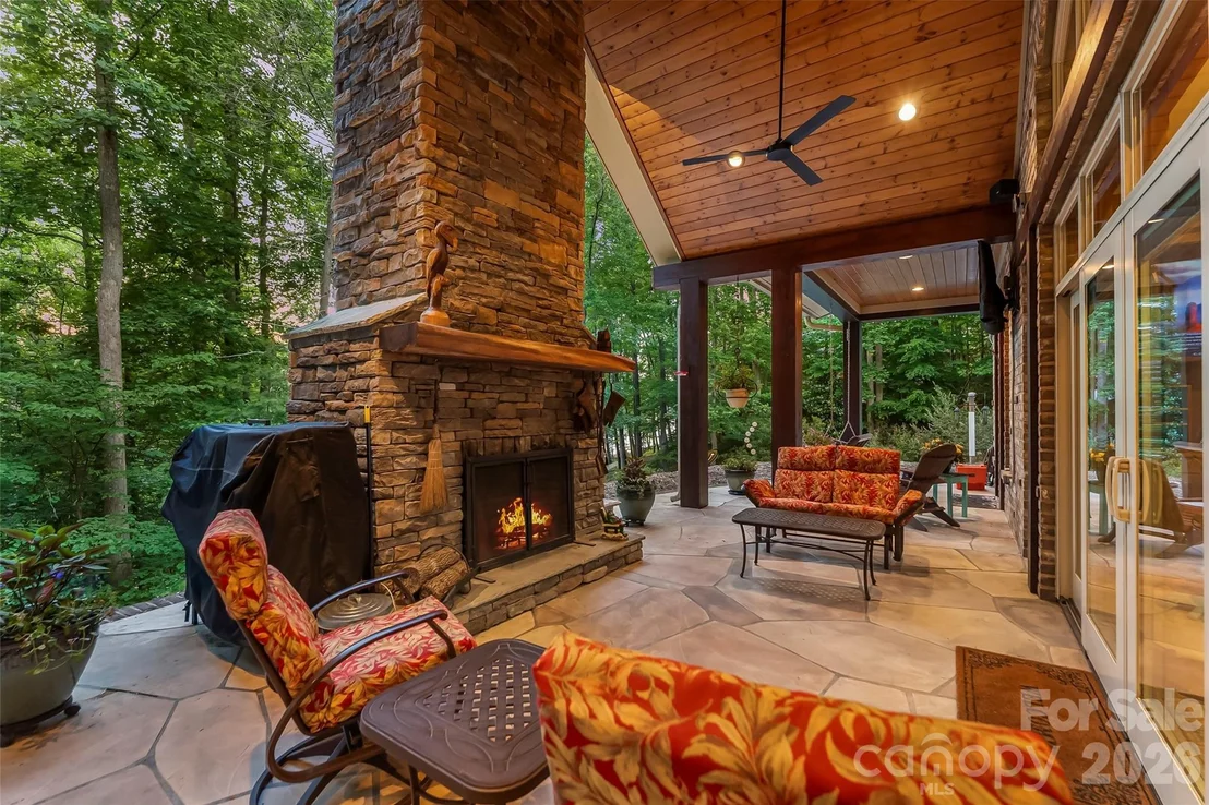 Photo of 1313 High Trail Drive