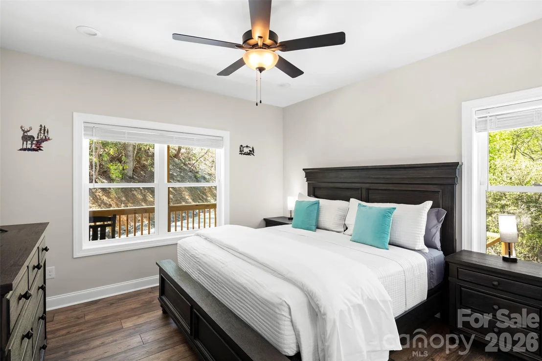 Photo of 233 Arcadia Falls Way