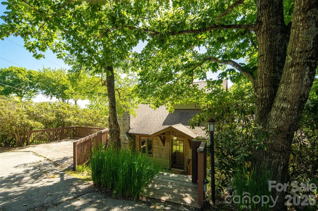 Photo of 324 Celestial Drive