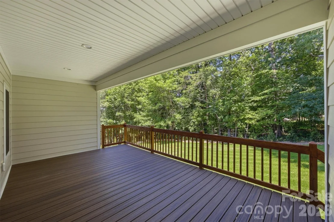 Photo of 107 Meadow View Street