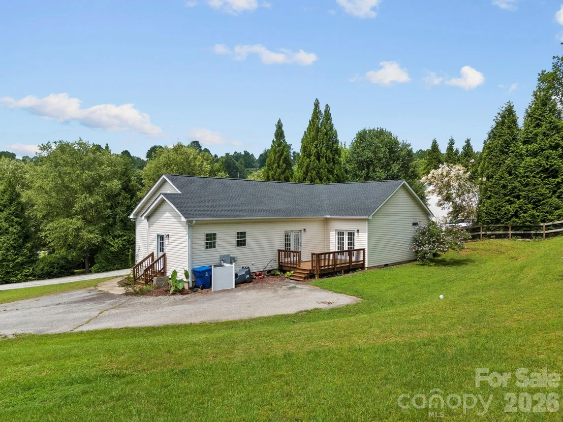 Photo of 97 Meadowview Drive