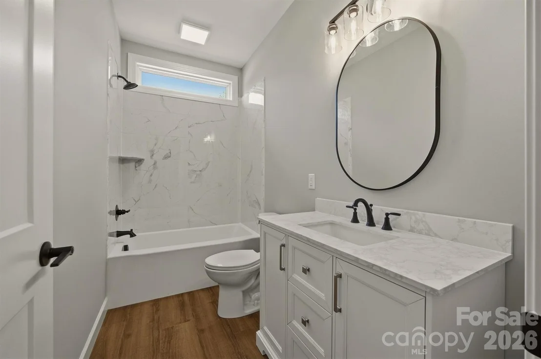 Photo of 107 Meadow View Street