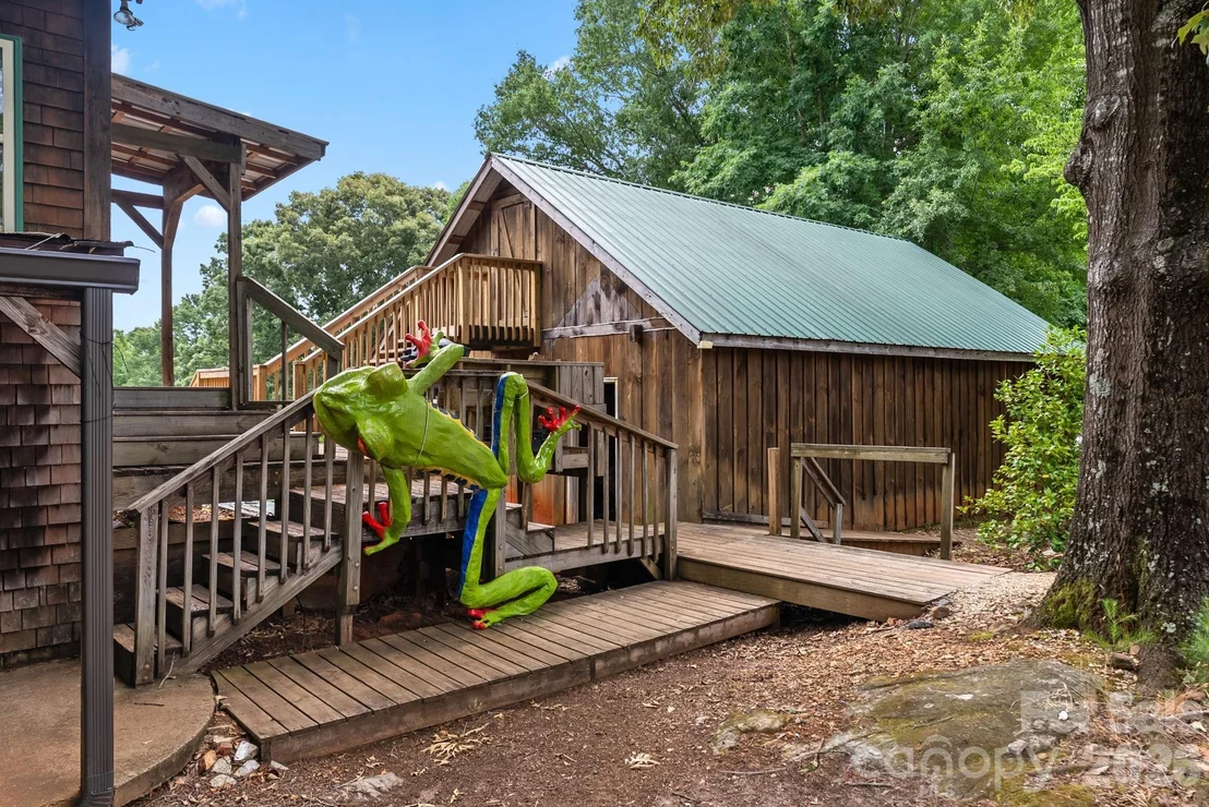 Photo of 1350 Lee Cudd Road