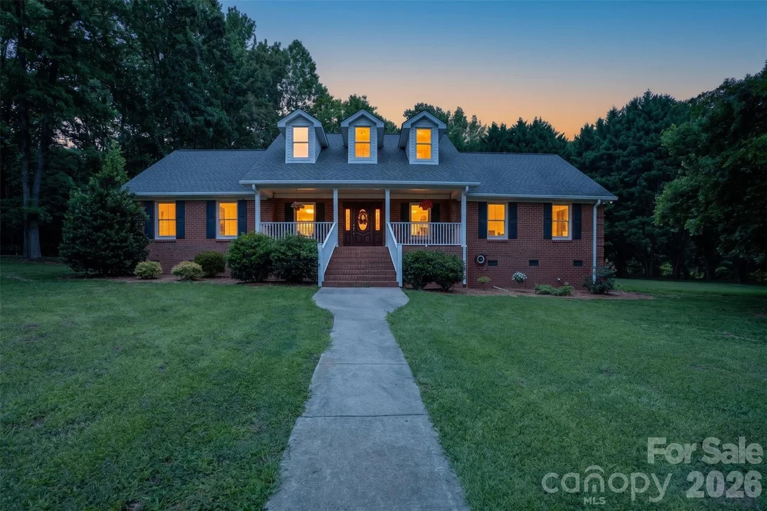 Photo of 8234 Dennis Road