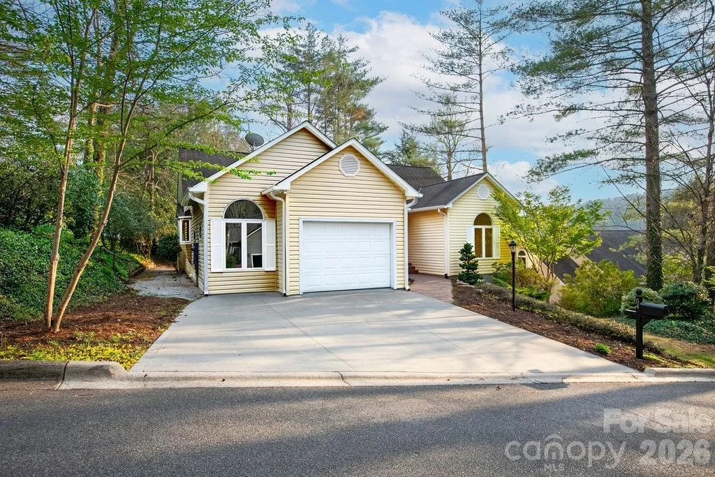 Photo of 54 Wintergreen Drive