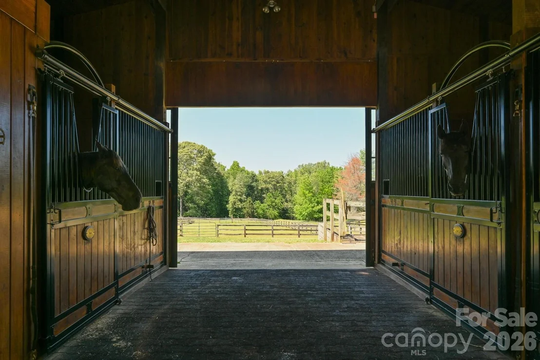 Photo of 835 Jackson Grove Road
