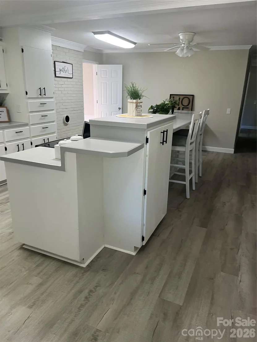 Photo of 581 Sutton Spring Road