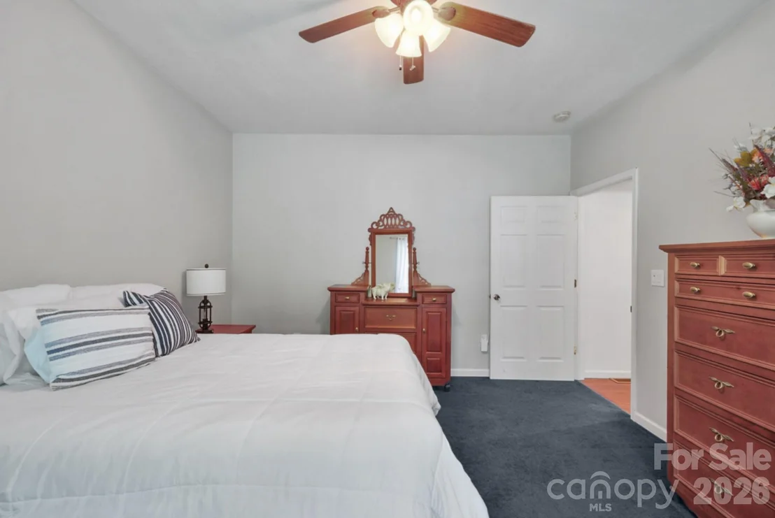 Photo of 90 King Road