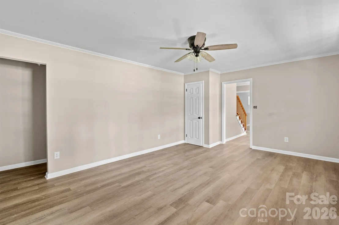 Photo of 755 Cumberland Circle