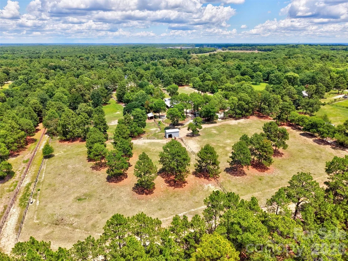 Photo of 1377 Pine Road