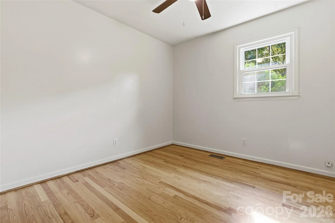 Photo of 123 Castleton Lane