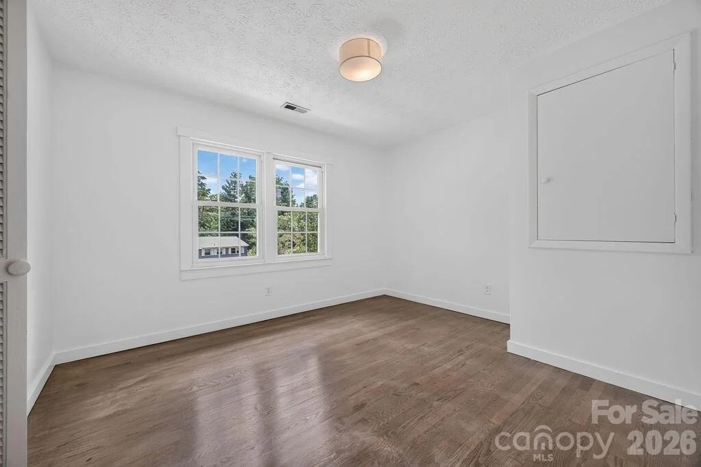 Photo of 23 Clearbrook Road