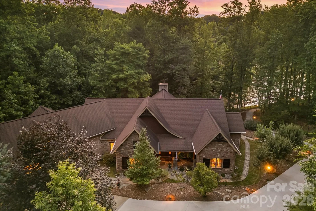 Photo of 1313 High Trail Drive