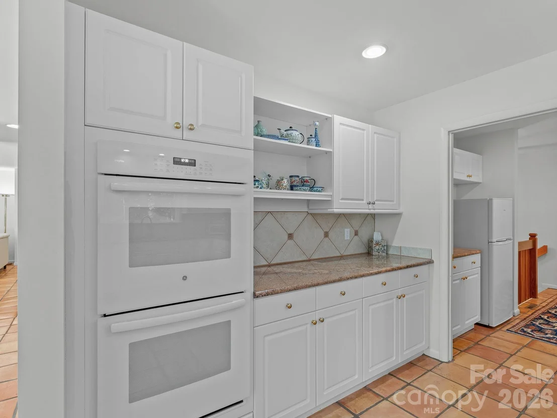 Photo of 5 Jackson Grove S