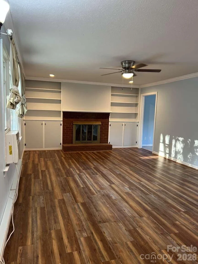 Photo of 1225 Pinebrook Circle