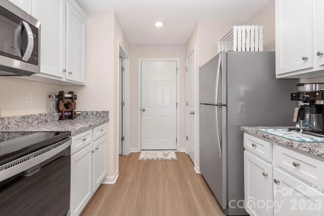 Photo of 410 Apex Circle