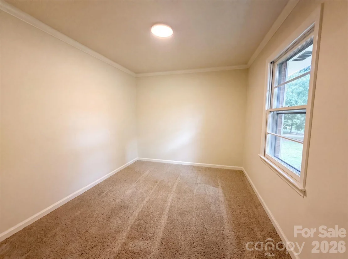 Photo of 1077 Allendale Circle