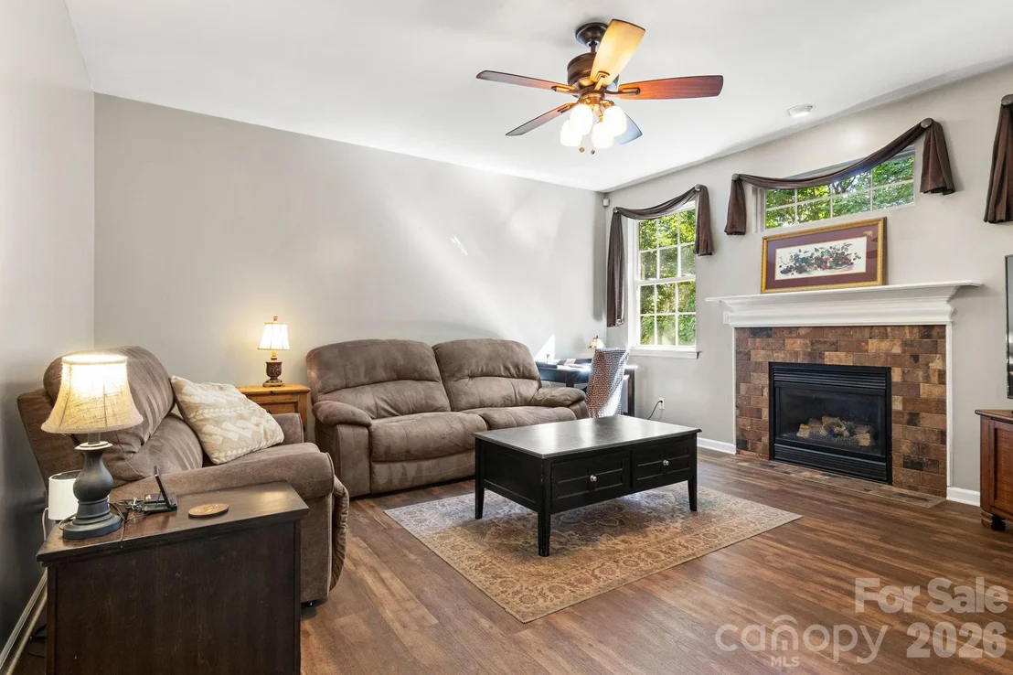 Photo of 324 Brixham Place