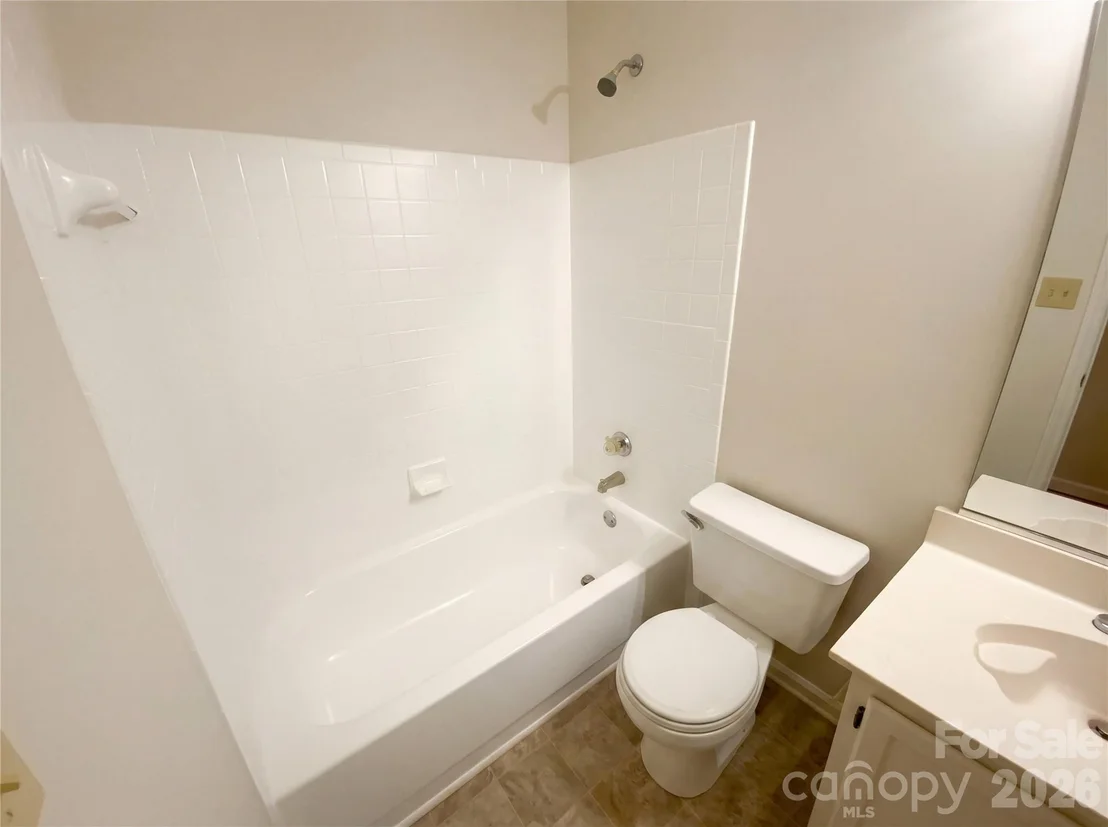 Photo of 5719 Rocbridge Lane