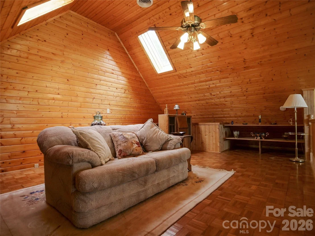 Photo of 386 Arrowhead Trail