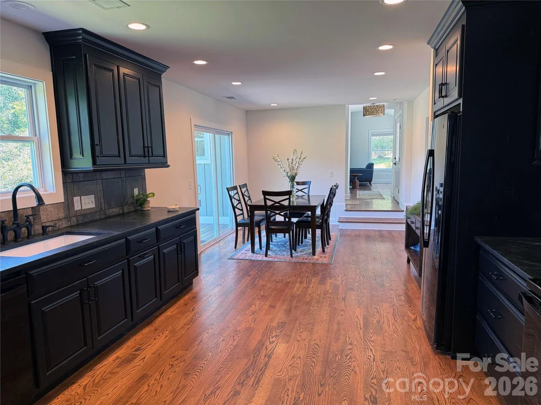 Photo of 100 Gilbert Road