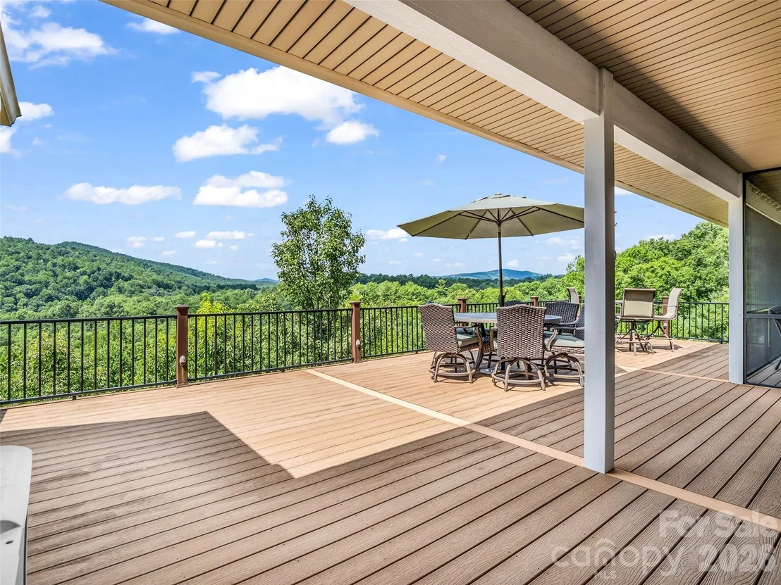 Photo of 930 Big Raven Lane